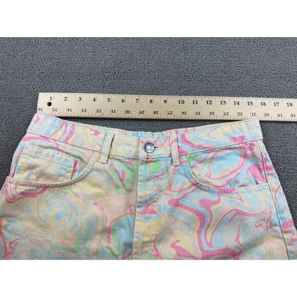 Zara Women's 10 Pastel Multi-Color Frayed Hem Swirl Print Tie Die Denim Shorts‎ - Picture 4 of 7